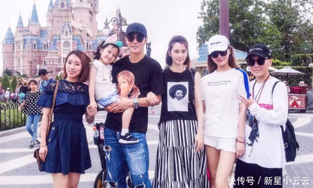 又一个有猫腻的经纪人出现网友都劝太太要小心了