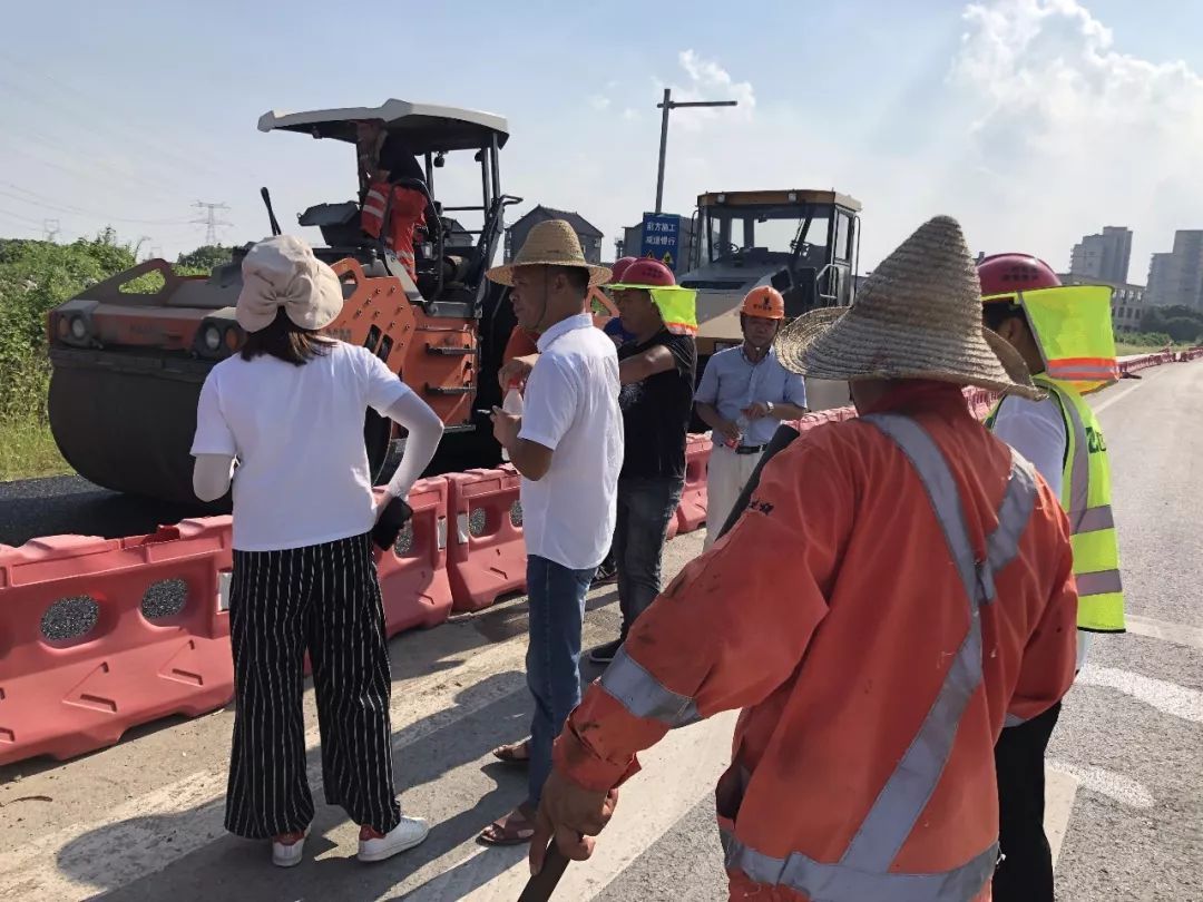 130℃高温下 ，有群嘉善人仍在坚守~