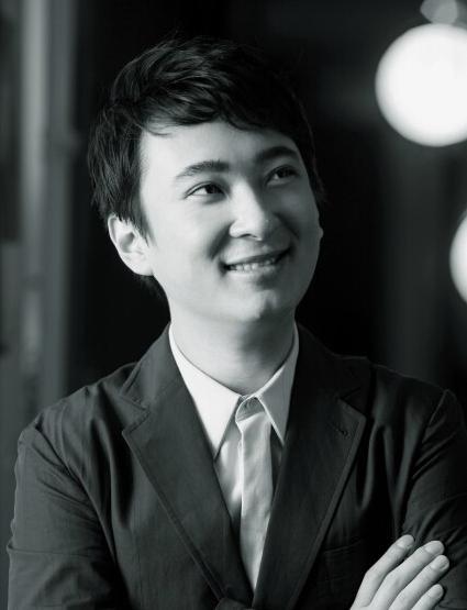 她出身农村靠自己大火，王思聪希望守护她，今被造谣发微博表态