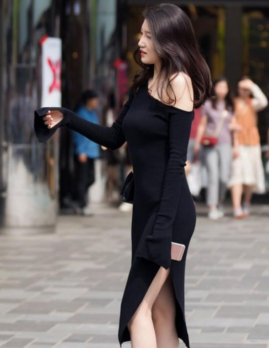 街拍：图1优雅，图2清新，图3小姐姐清凉装扮穿出了完美身材！