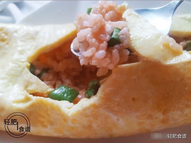  「米饭」蛋包饭难点：蛋皮零失败做法，只需加50克它，你也能给大家秀一手