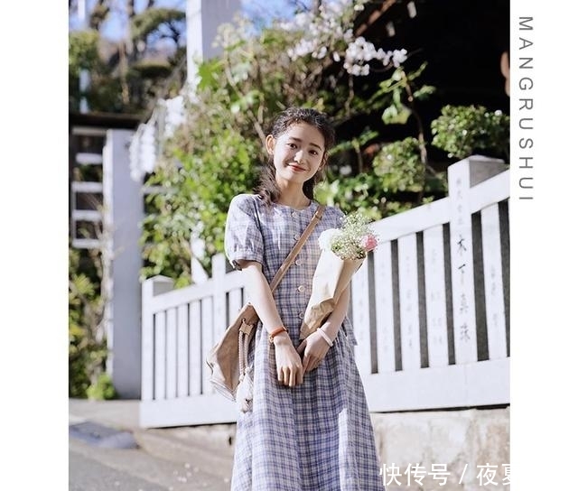  『安排』浪漫优雅的茶歇裙，你安排上了吗？这几款，会撩到你