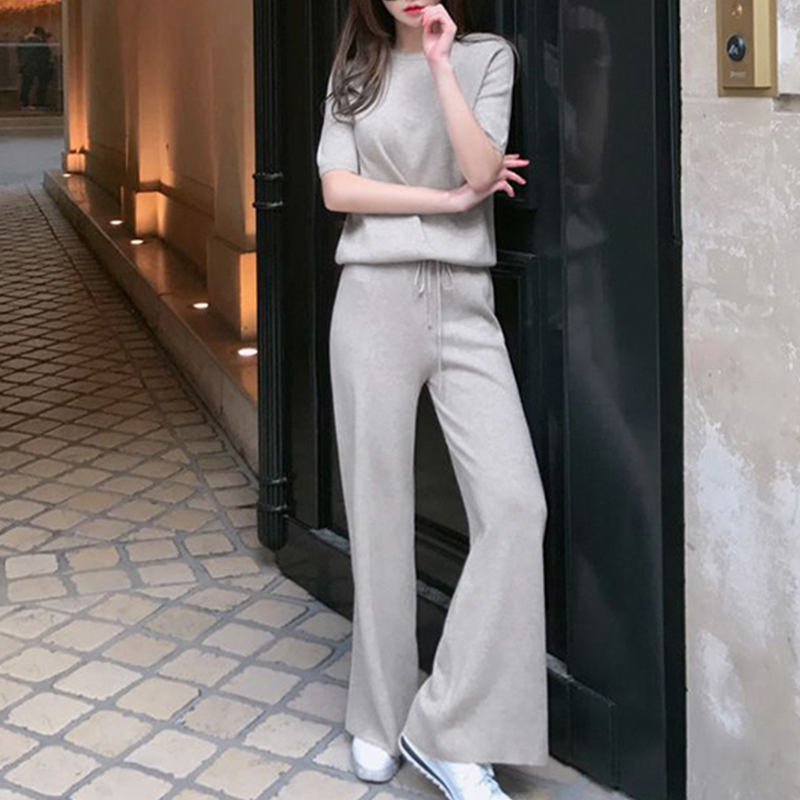 150斤的表姐真会打扮，阔腿裤套装加跟鞋，瞬间迷倒一片