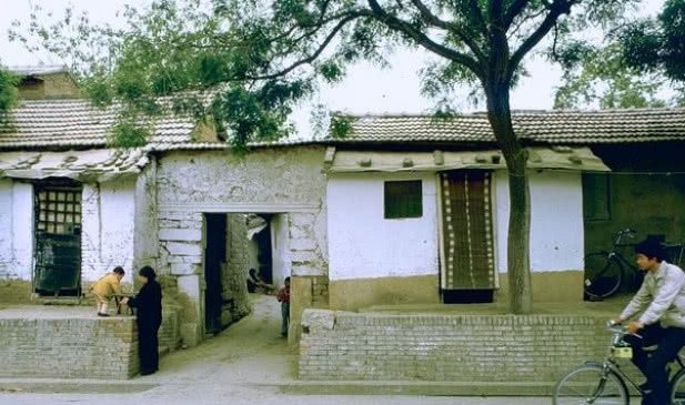 老照片：1984年河南洛阳，百姓生活朴实，为何如今乌烟瘴气！