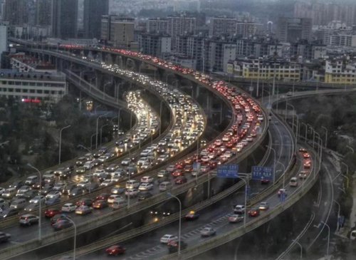  虚线@“单黄线”和“双黄线”有啥区别？很多人都记错了，但愿你