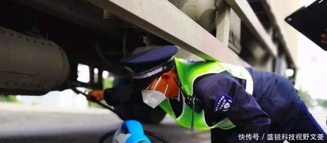 重磅！公安部正式宣布，明年国六标准提前实施，这些车全部禁行！