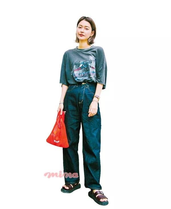 搭配｜这条裤子太秀了吧？百搭时尚还显腿长 推荐牛仔阔腿裤的16