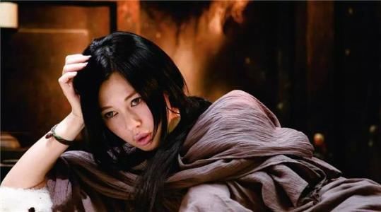 看完刘涛和余男的穿搭,你就知道什么叫做气场一米八了!