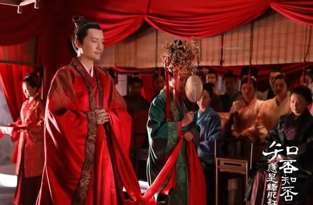  [绿色]超抢眼的绿色，婚礼的百搭配色，真的不考虑一下？