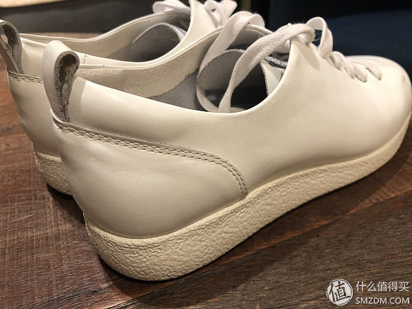 我和我的37双鞋 篇一:我想讲讲我的37双鞋之一:JUMBO，我和老妈撞