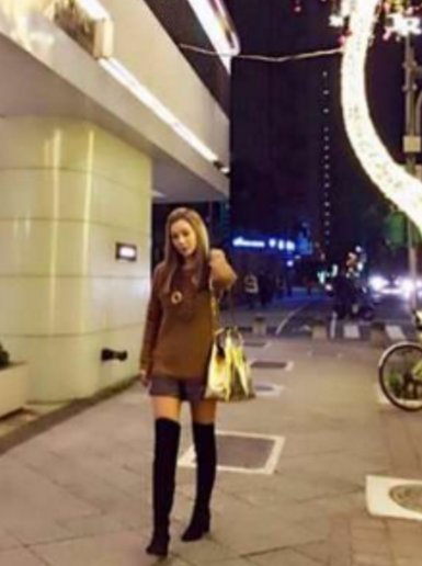 穿得这么时尚,你能看出来是61岁的奶奶吗?