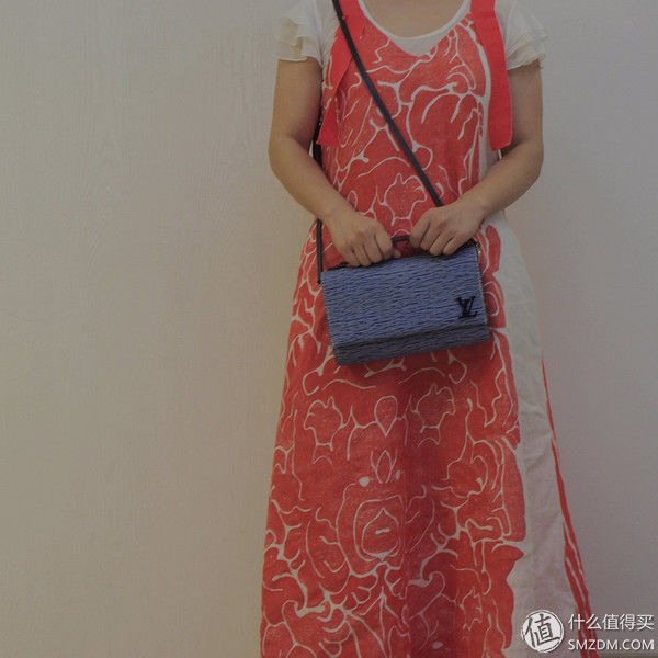 坡县入手，据说是断货配色的LV Clry手袋
