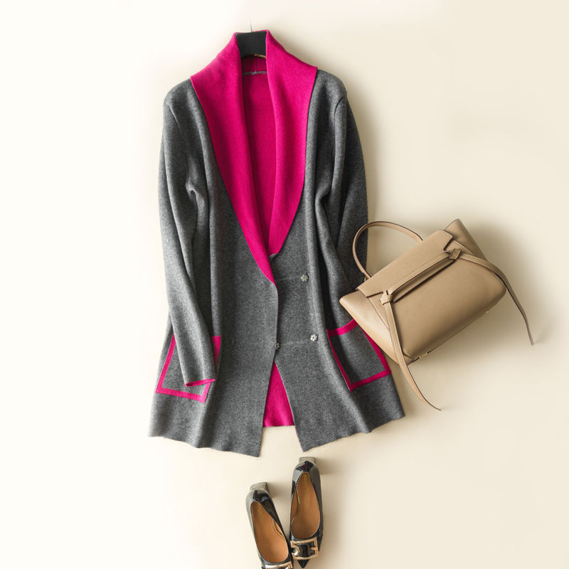 妈妈装，衣服稍微长一点显年轻，还显得有气质