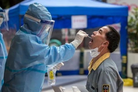  加大主动排：广州：加大力度排查重点场所人群