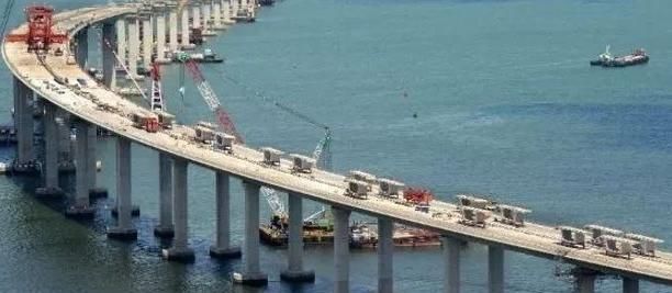  「港澳地区」港珠澳大桥上车辆为何寥寥无几？车主：给我钱我也