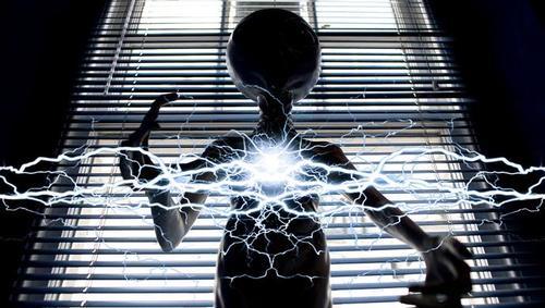 男子电死外星人并藏尸家中冰柜?5年前的闹剧又被“复活”