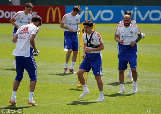 高清:俄罗斯训练副总理到场 扎戈耶夫沟通伤情