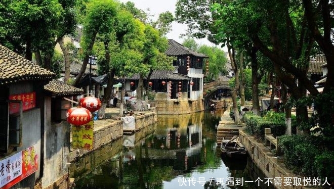 中国最值得旅游的10座古镇:古香古色古巷,别有一番风味!