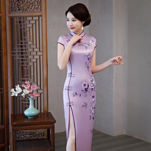 无旗袍不女人,黄金裁剪,展现清丽脱俗,优雅气质,尽显女人味