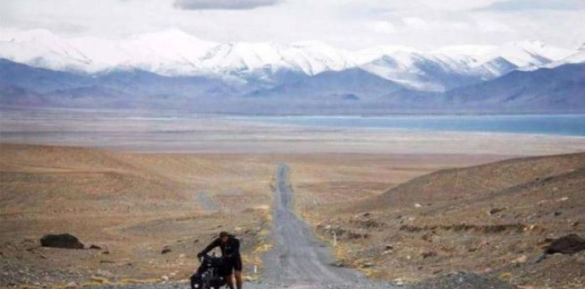 世界上最荒凉公路：3200公里只有2个加油站，全程没有指示牌