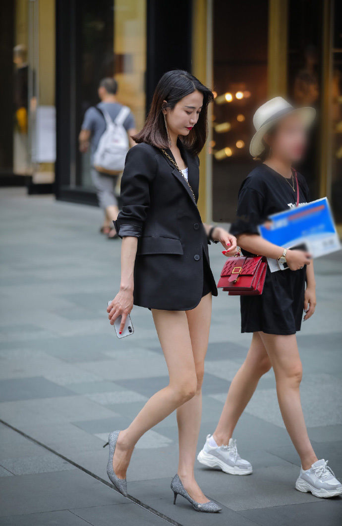气质■小西服配高跟鞋!亭亭玉立好有气质