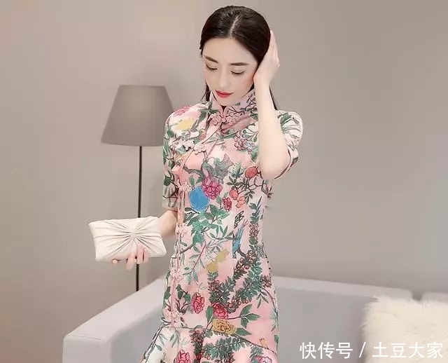 『古典』改良版旗袍中国风连衣裙,着重体现东方女性含蓄优雅的魅力
