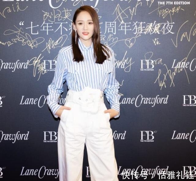 巴掌：穿红裙子显“巴掌腰”，身材好到令人羡慕！，“冻龄女神”陈乔恩
