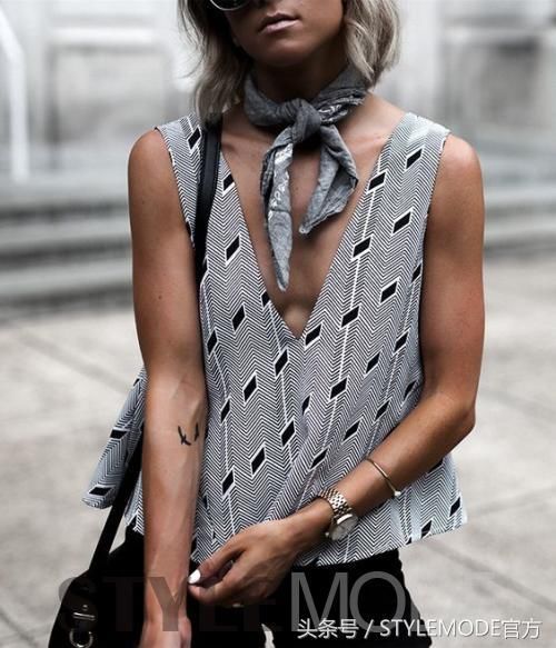 夏日从简，黑白灰最时髦好用！