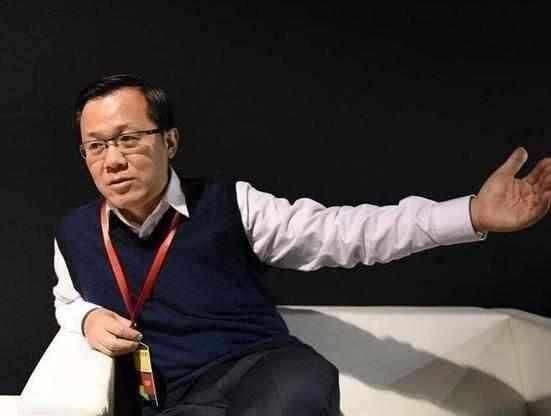 卓伟晒出妇产证明曝关晓彤未婚先孕，鹿晗：9月奉子成婚