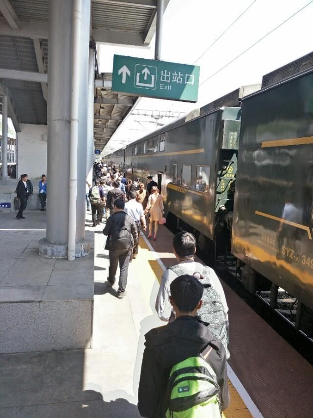 万人坐火车，几人知这些，车票关系你的隐私哦!