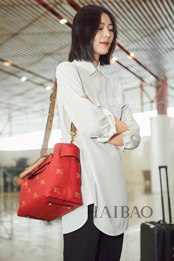 国模| 刘雯走起日系清新风，杜鹃依然气质范儿十足!