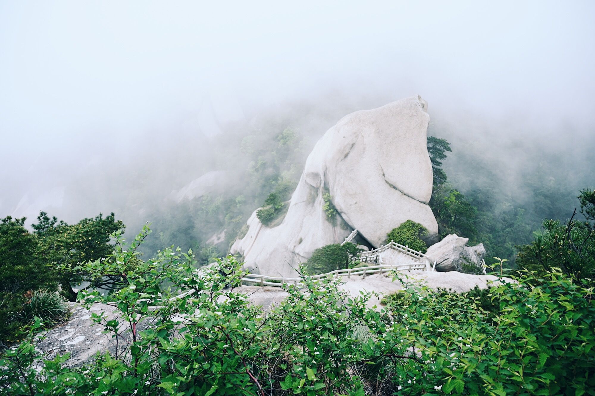 走进北纬30°的天柱山，一处风光秀丽又神秘的地方