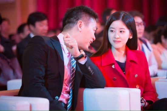 美律师解读刘强东 涉及强奸案分析，根本不可能，是谣言也是迫害