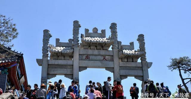 中国最有名的几座大山, 笑着上去, 跪着回来!