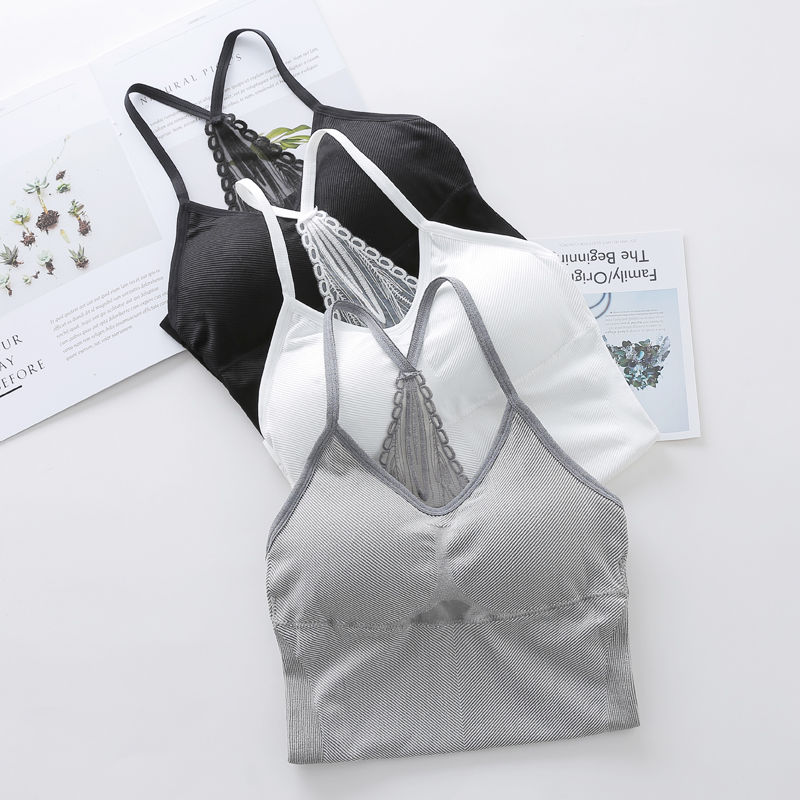 谁说女人不穿文胸就不正经，瞧!这些女人，一个比一个风情妩媚