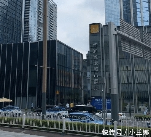 广东深圳:寸土寸金的城中心,矗立一座祠堂,谁拆