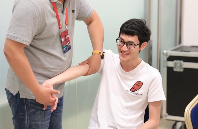 皇族官博发声:Karsa心态已平复,造谣者已道歉,不再追究!