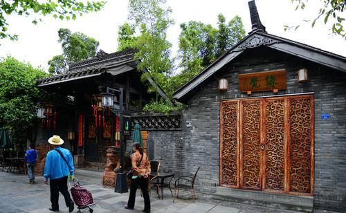 四川成都这处热门旅游景点，深受游客喜爱，本地人却不买账