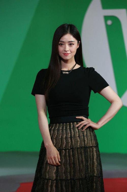 蒋欣只不过是换了发型，看起来居然像瘦了20斤！