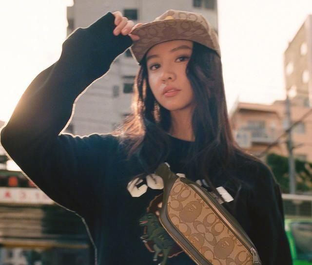  复古@谁人不知BAPE！与COACH演绎复古街头，猿人头还能这样玩？