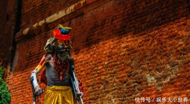 尼泊尔苦行僧“残酷”的极限修行,有人近60年没有走出家门!