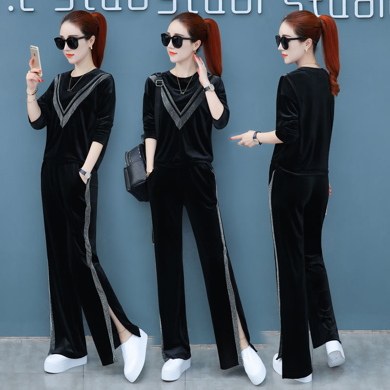 难怪老婆都不穿裙子了，原来今年这样的运动套装，比裙子还洋气