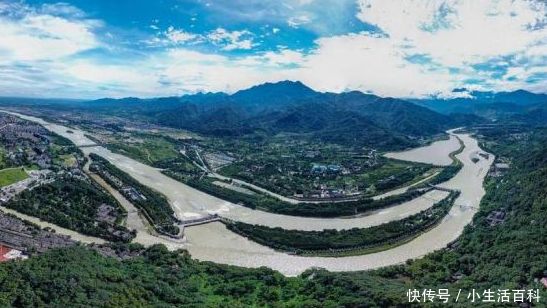 中国这4个旅游景点, 改了名字之后如同“开挂”