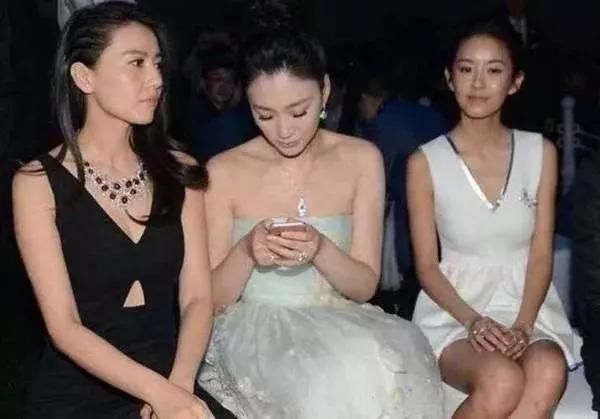 42岁冻龄“阿姨”颜值吊打未成年，“美少女”究竟吃了什么仙丹？