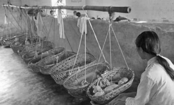 5张珍贵老照片：图三很浪漫，图五很少有人记得了