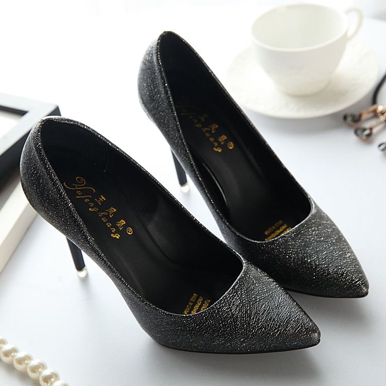 女人就该穿这些，气质又显腿长的高跟鞋，穿上秒变女神