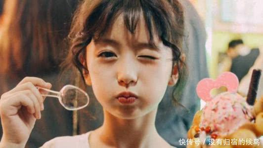 因为长得漂亮一夜爆红, 年仅八岁在抖音上有1