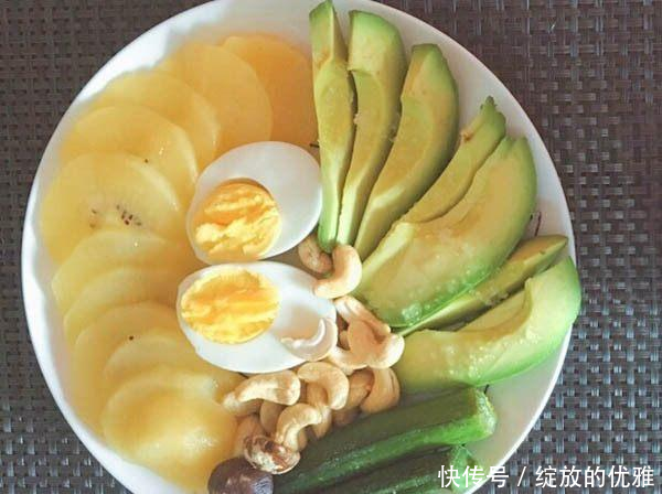 想要减肥一日三餐怎么搭配营养又瘦身的食谱轻