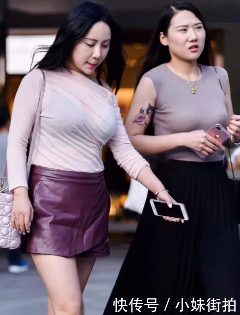 气质小姐姐与闺蜜一起逛街，胖胖的女生也可以非常的性感