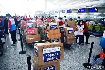  #出征#一袭白衣前仆后继赴湖北！广东第22批176名医护出征